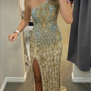 GORGEOUS SHERRI HILL PROM DRESS!! Worn once, perfect condition! Size 2!